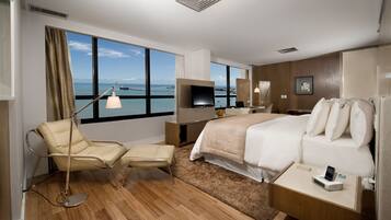 Suite | 1 kamar tidur, minibar, brankas, dan didekorasi berbeda-beda