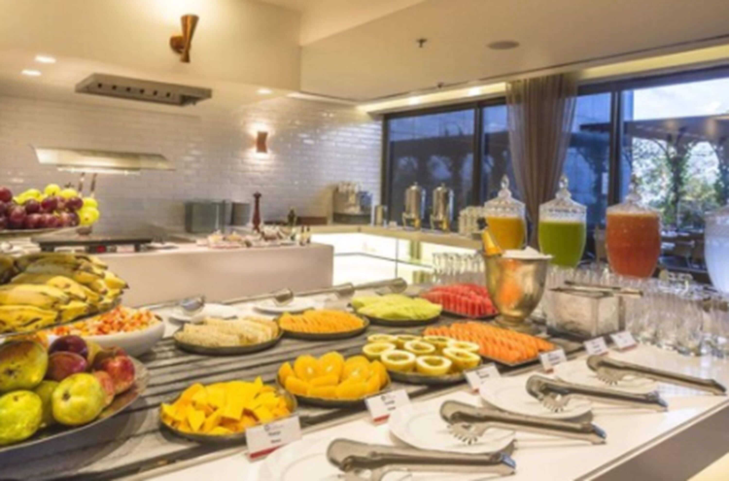 Petit déjeuner buffet compris tous les jours