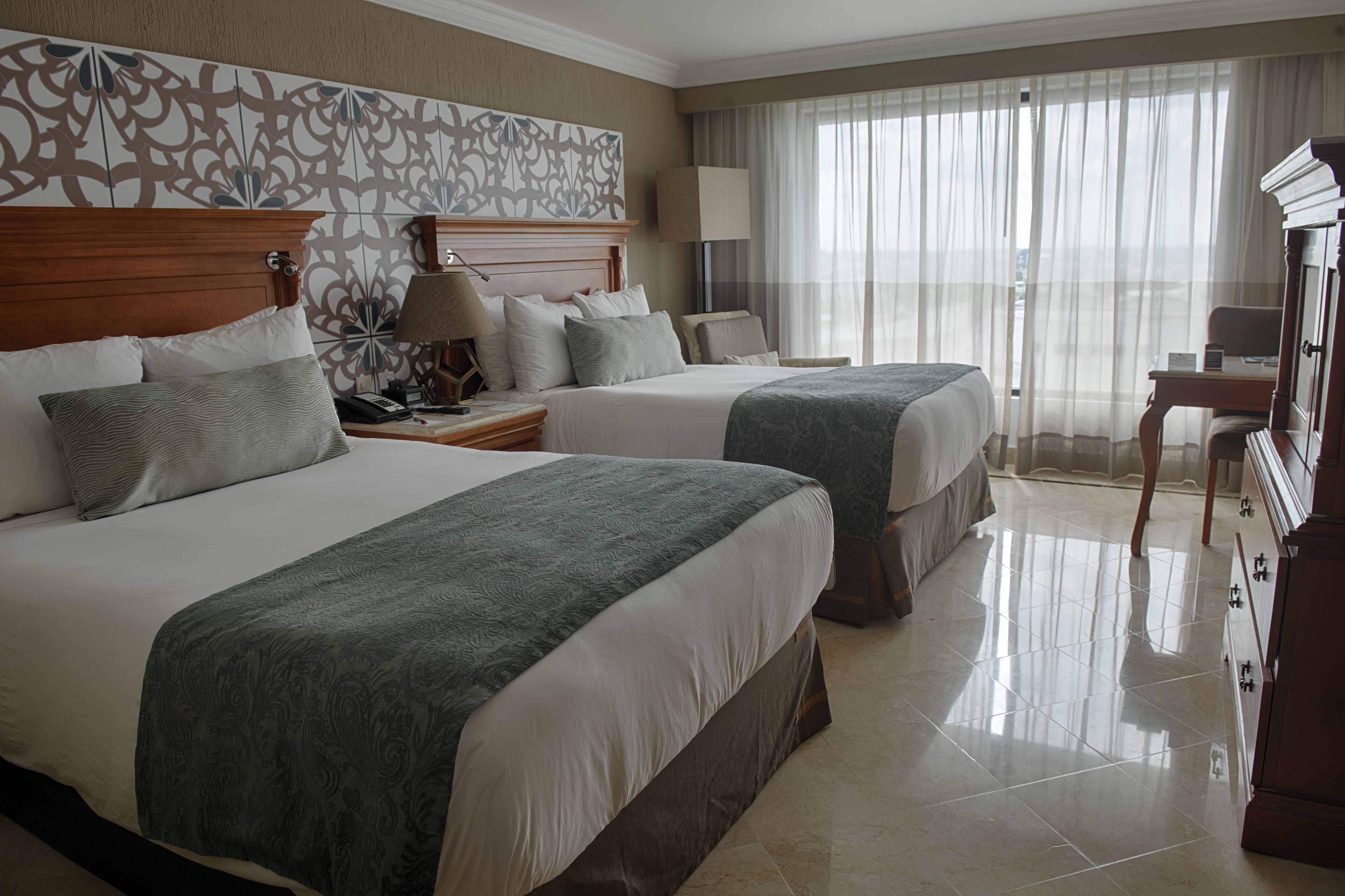 1 bedroom, premium bedding, minibar, in-room safe