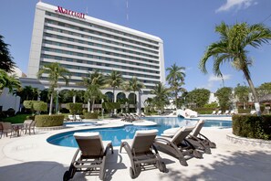 Outdoor pool - Villahermosa Marriott Hotel (Villahermosa)