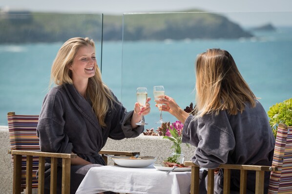 4 Restaurants, Frühstück, Mittagessen, Abendessen, britische Küche