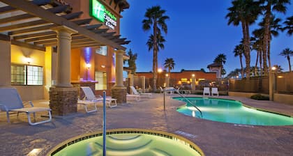 Holiday Inn Express & Suites Rancho Mirage - Palm Spgs Area by IHG