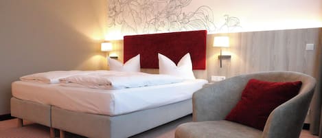 Junior Suite, 1 Double Bed, Bathtub (Cozy Sitting Corner) | Room amenity