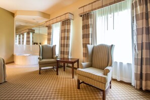Room, 1 King Bed, Non Smoking | Desk, iron/ironing board, cribs (surcharge), rollaway beds (surcharge)