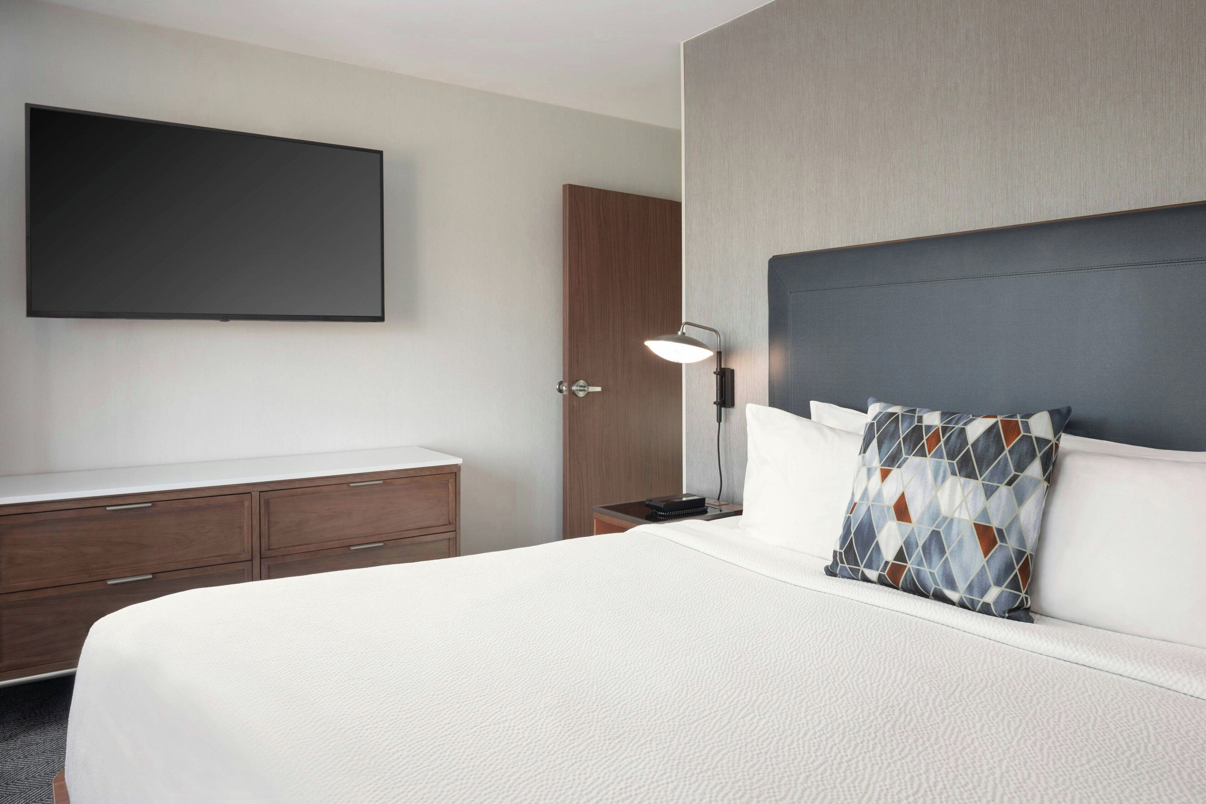 suite, 1 king bed, non smoking | individually decorated, individually furnished, desk, laptop workspace