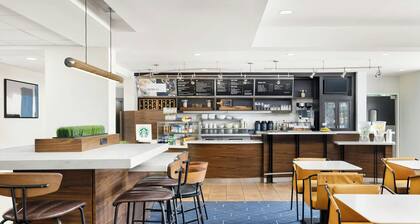 Courtyard by Marriott Concord