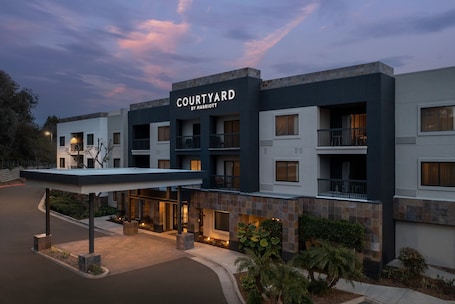 Exterior. Courtyard by Marriott San Diego Carlsbad