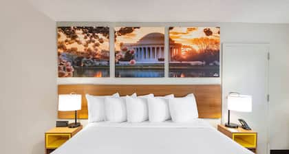 Days Inn by Wyndham Charlottesville/University Area