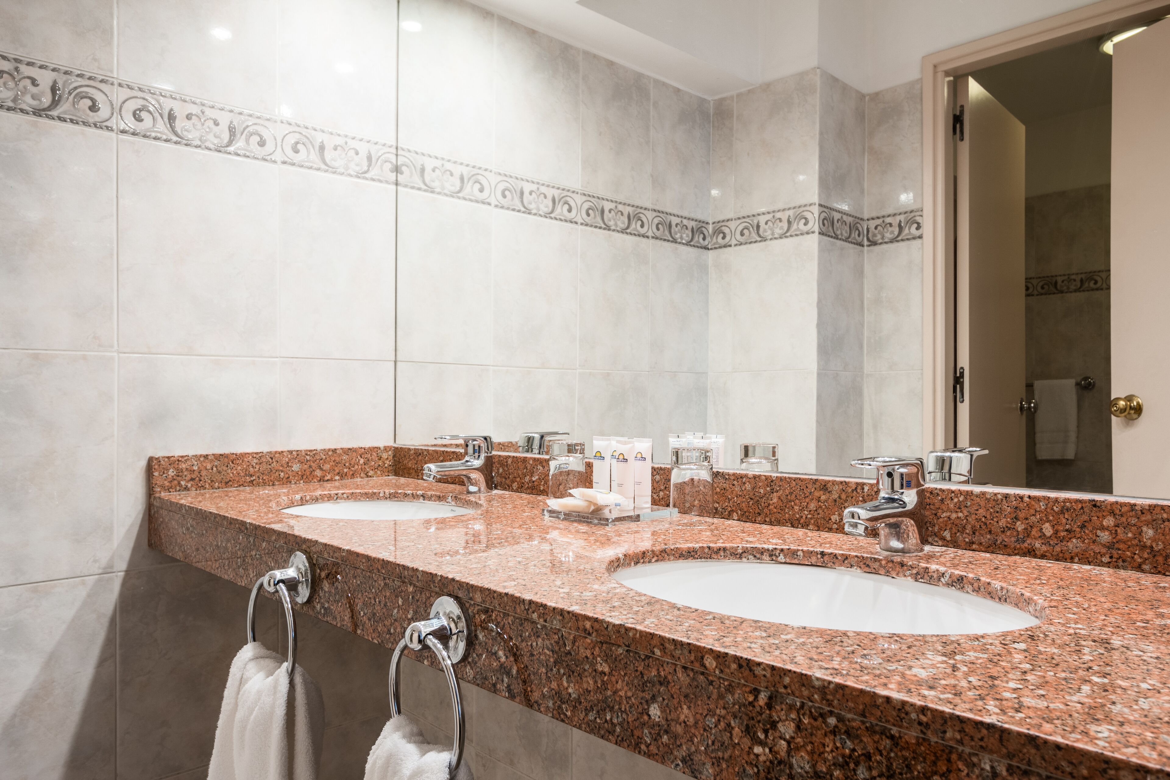 shower, free toiletries, hair dryer, bidet