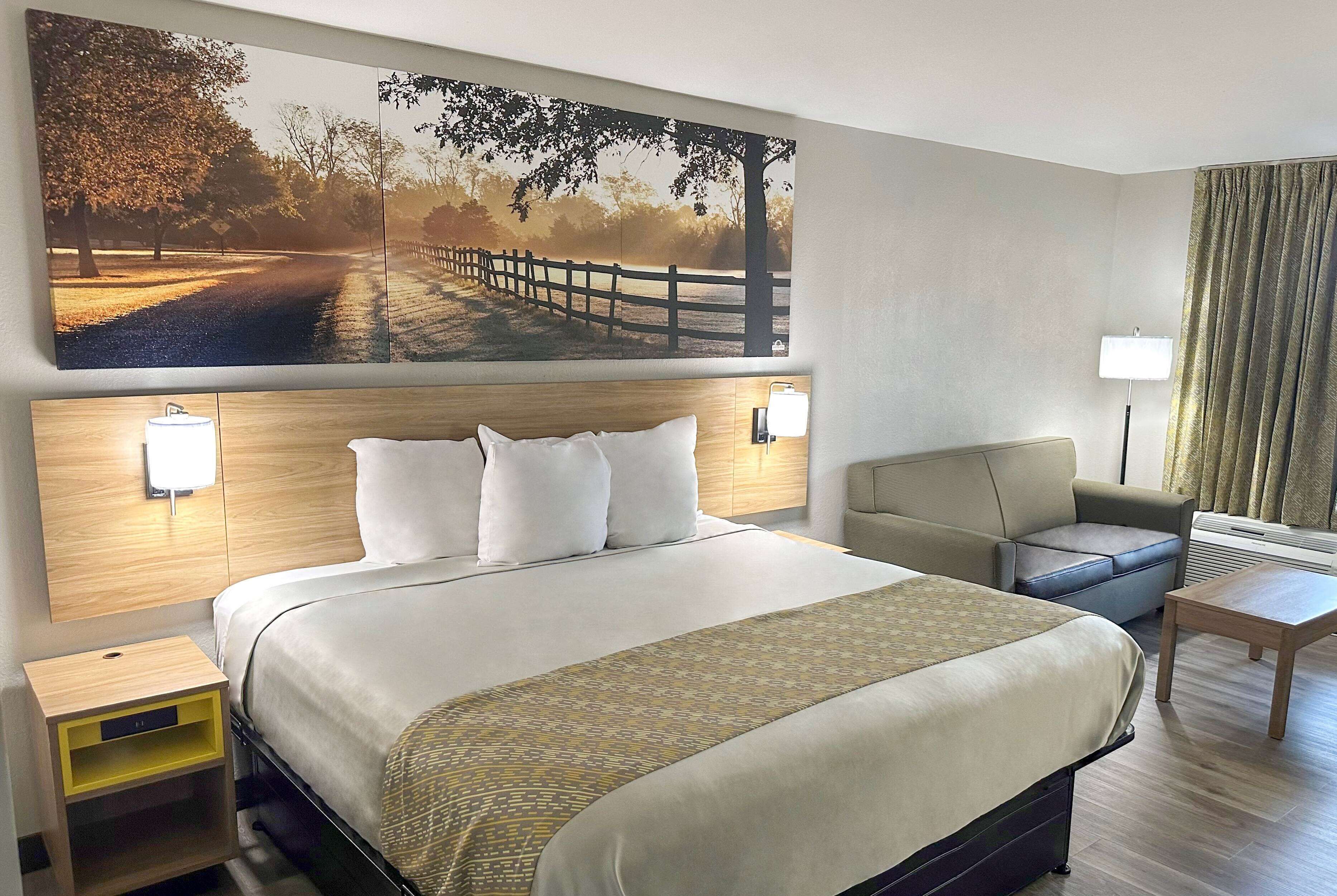 Skrivbord, strykjärn/strykbräda, gratis wi-fi och sängkläder