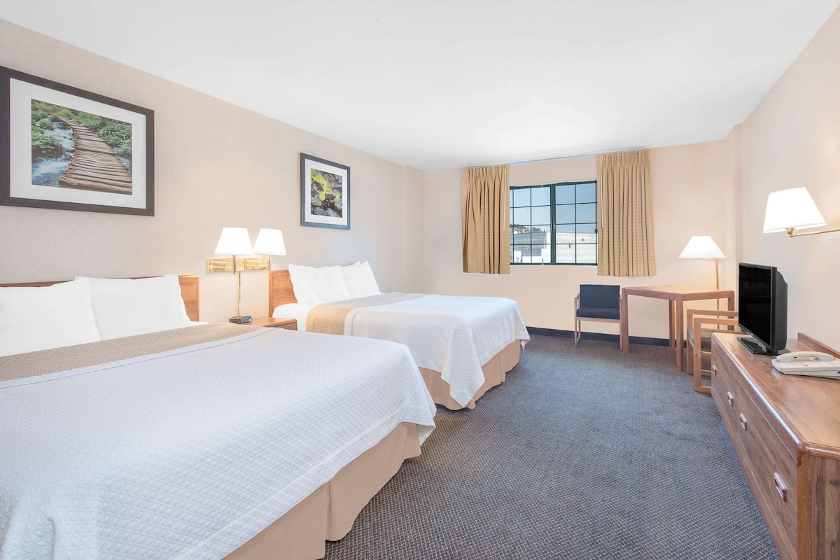 Standard Room, 2 Queen Beds | 1 bedroom, free WiFi, bed sheets