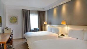 Premium bedding, in-room safe, individually decorated - ANEW Hotel Roodepoort Johannesburg (Roodepoort)