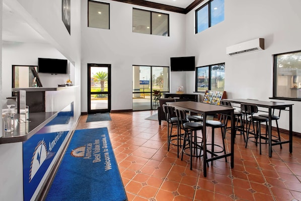 Lobby - Americas Best Value Inn Gonzales (Gonzales)