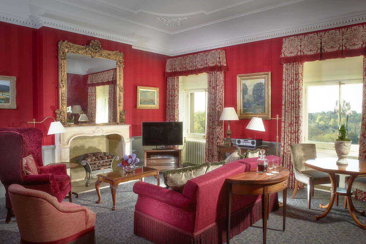 Suite (The Prince of Wales)