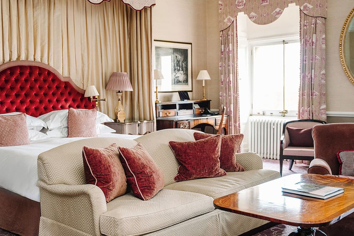 Deluxe Suite (Mansion)