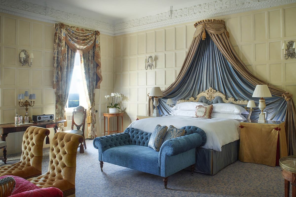 Suite (Lady Astor)