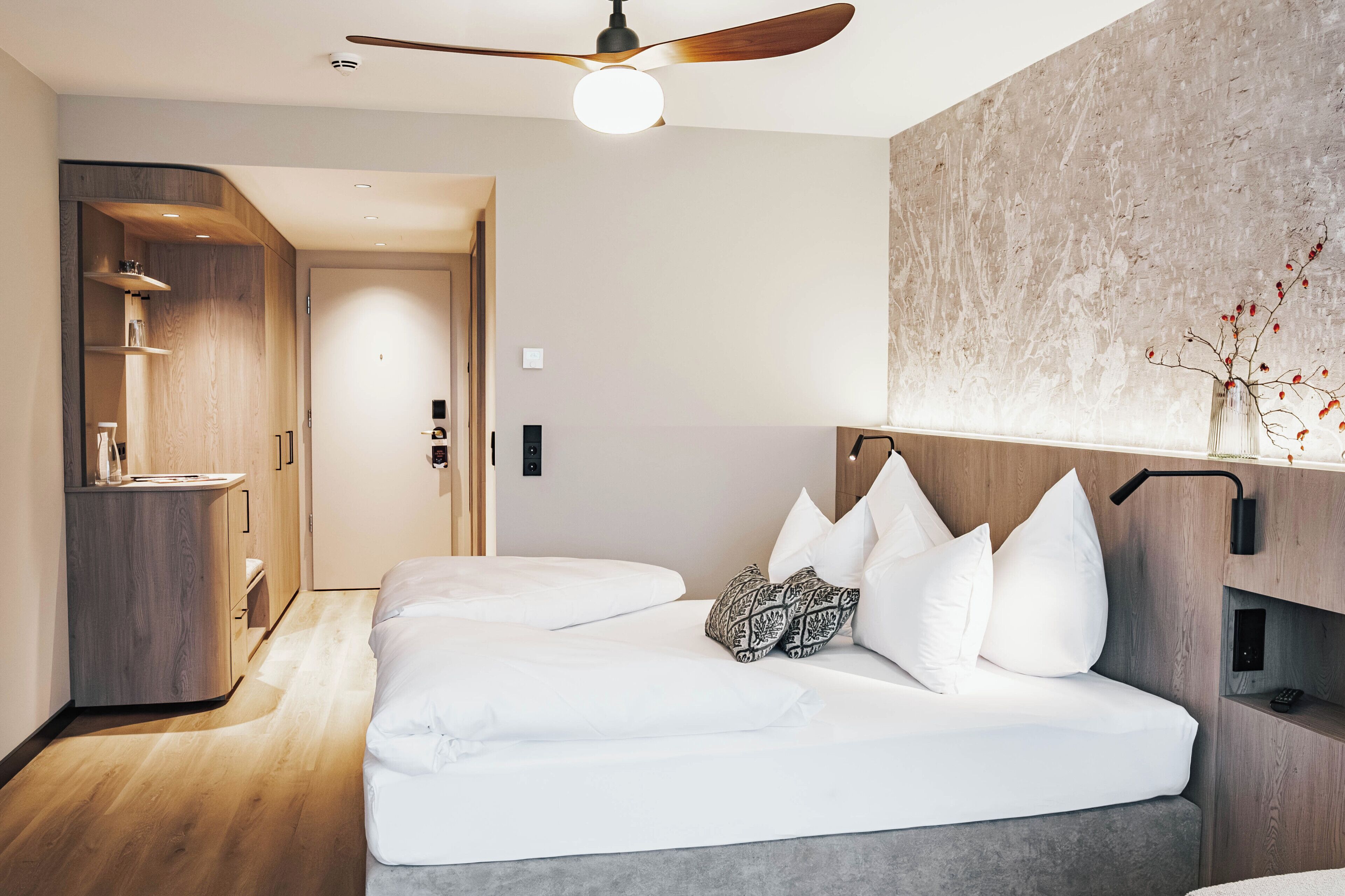 Deluxe-Doppelzimmer, Balkon | Blick auf die Berge