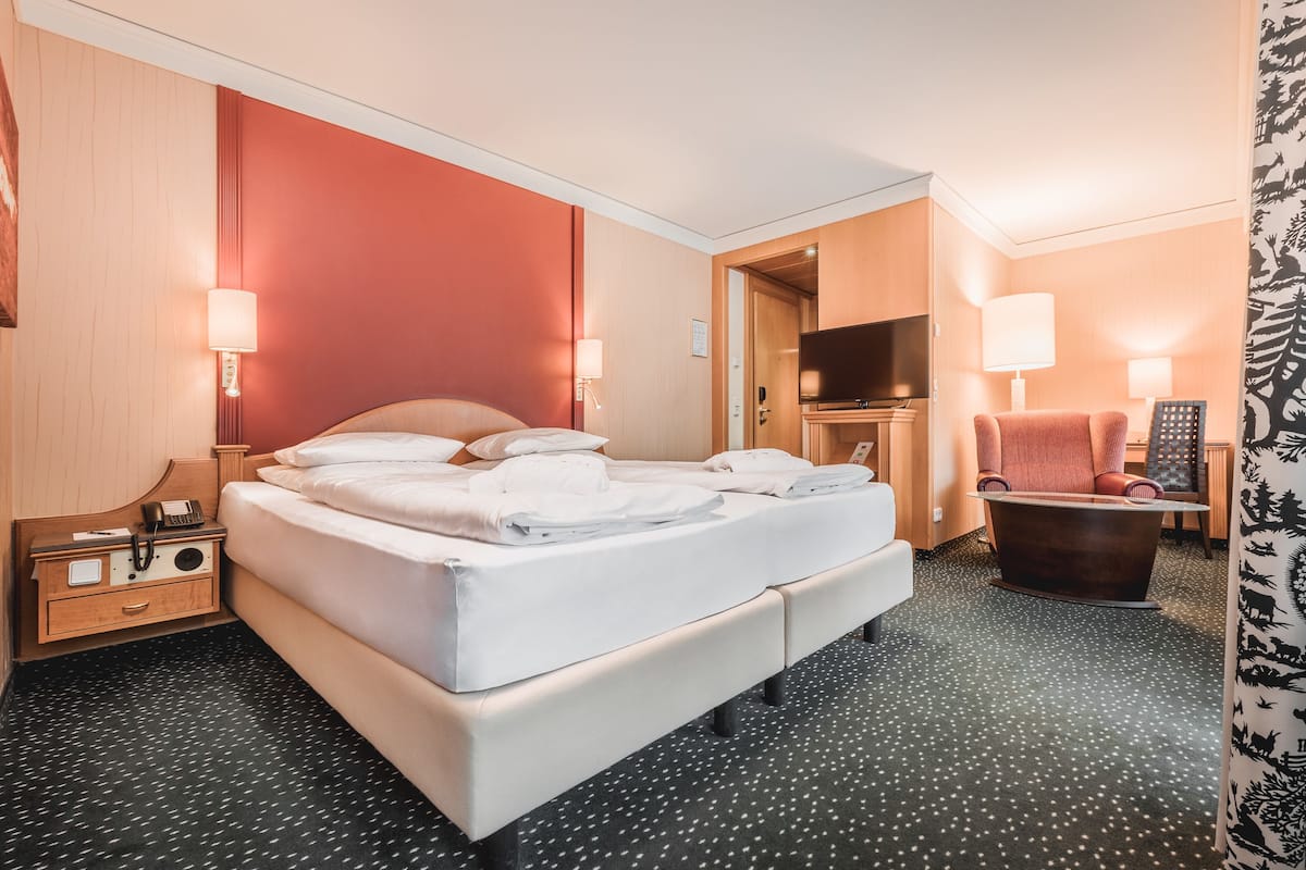 Standard Double Room, Balcony | Premium bedding, minibar, in-room safe, free WiFi