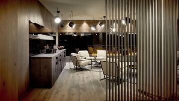 Couples treatment rooms, sauna, body treatments, aromatherapy