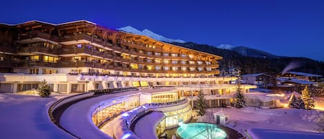 Front of property - evening/night