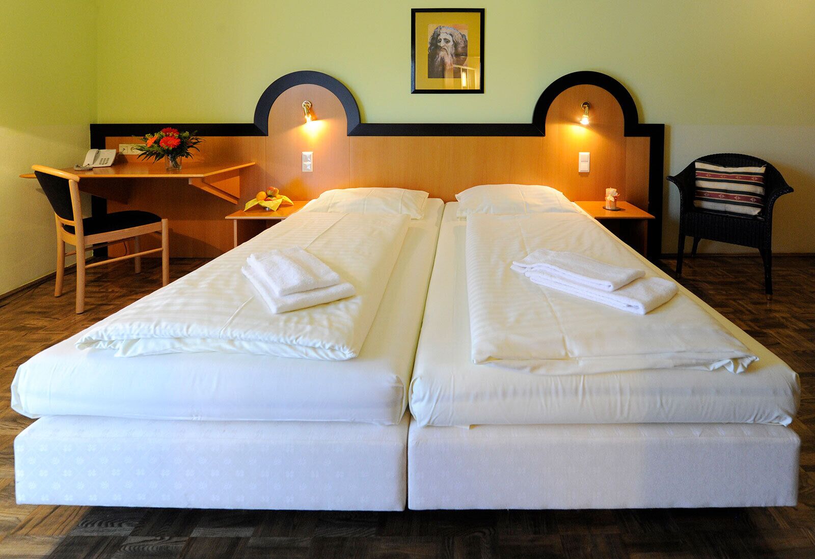 standard double room, 1 double bed | 1 bedroom, minibar, in-room safe, desk