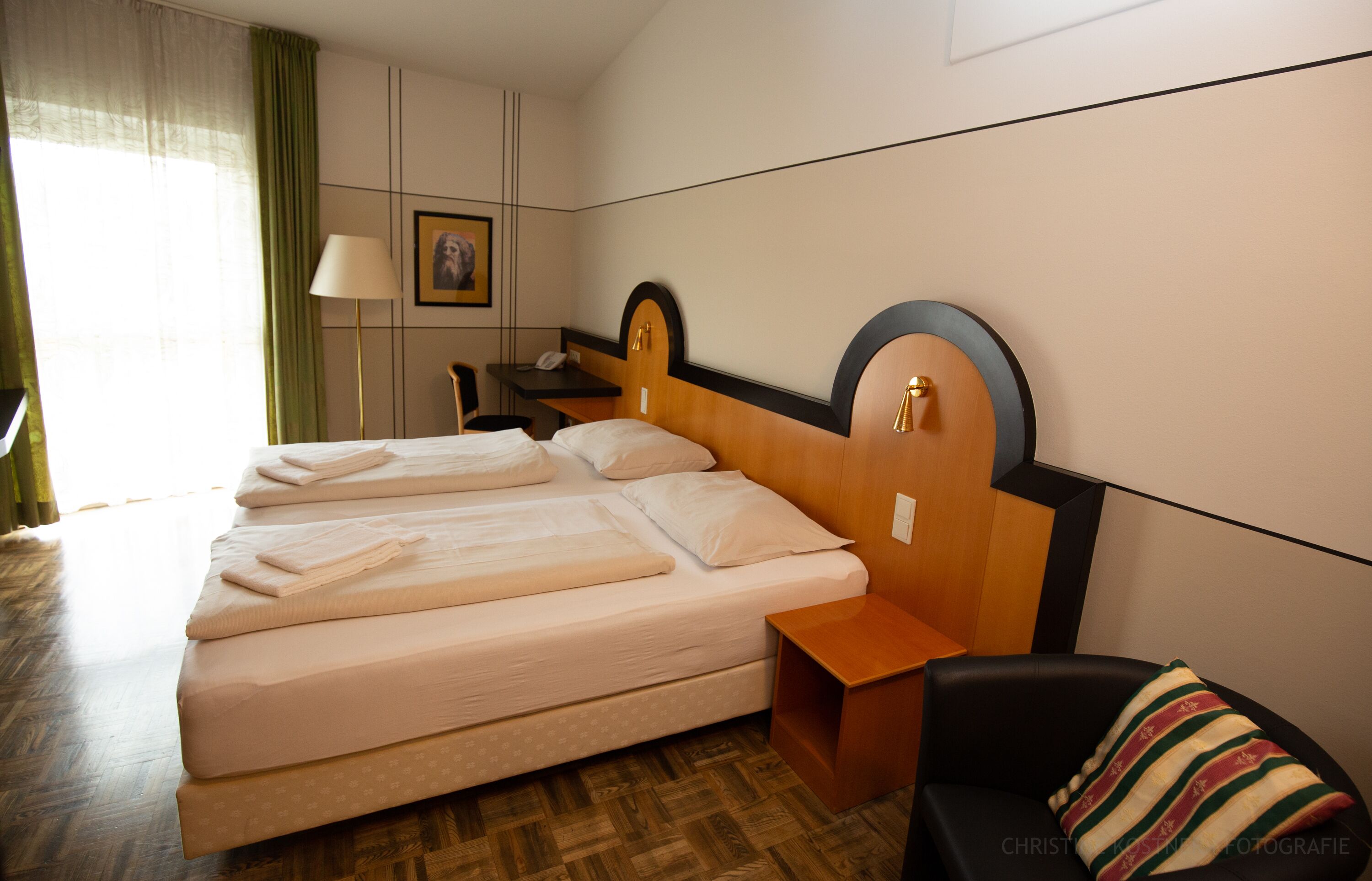 standard double room, 1 double bed | 1 bedroom, minibar, in-room safe, desk