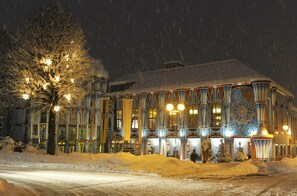 Façade de l’hébergement - soirée/nuit