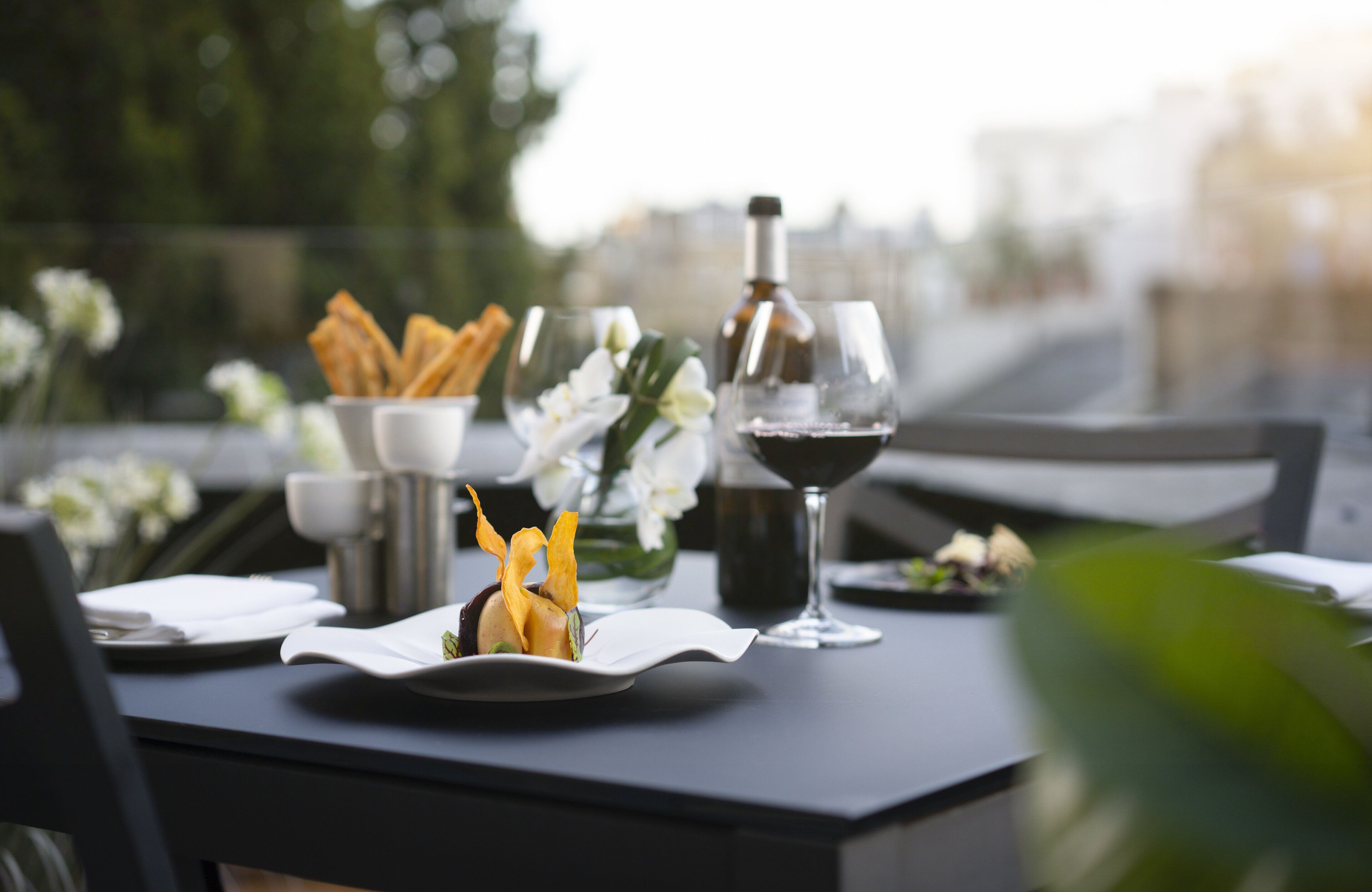 1 bedroom, premium bedding, minibar, in-room safe