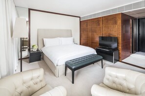 Room (Garden) | Premium bedding, minibar, in-room safe, desk - COMO The Halkin (London)