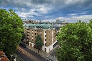Exterior - COMO The Halkin (London)