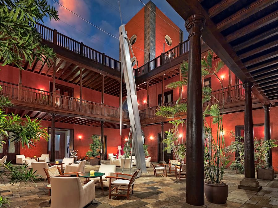 Bar (en la propiedad)