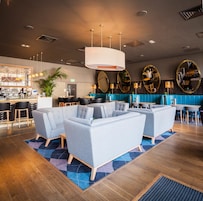 Cocktail bar