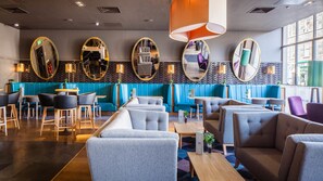 Cocktail bar