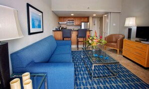 In-room safe, desk, iron/ironing board, cribs/infant beds - Divi Southwinds Beach Resort (St. Lawrence Gap)