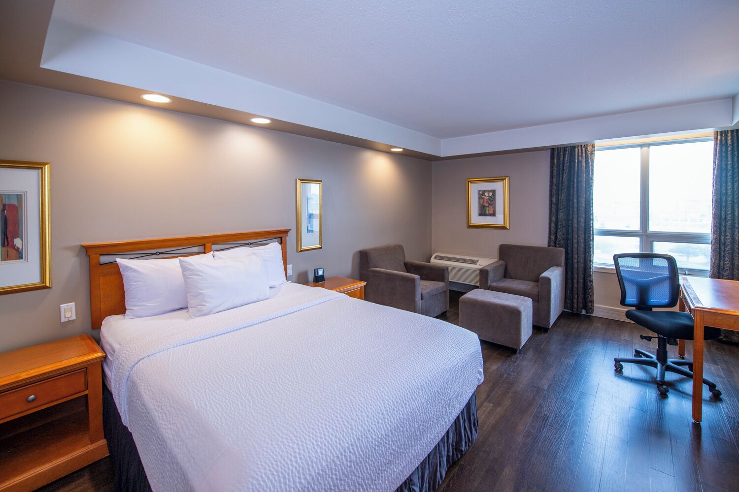 In-room safe, desk, iron/ironing board, free cribs/infant beds
