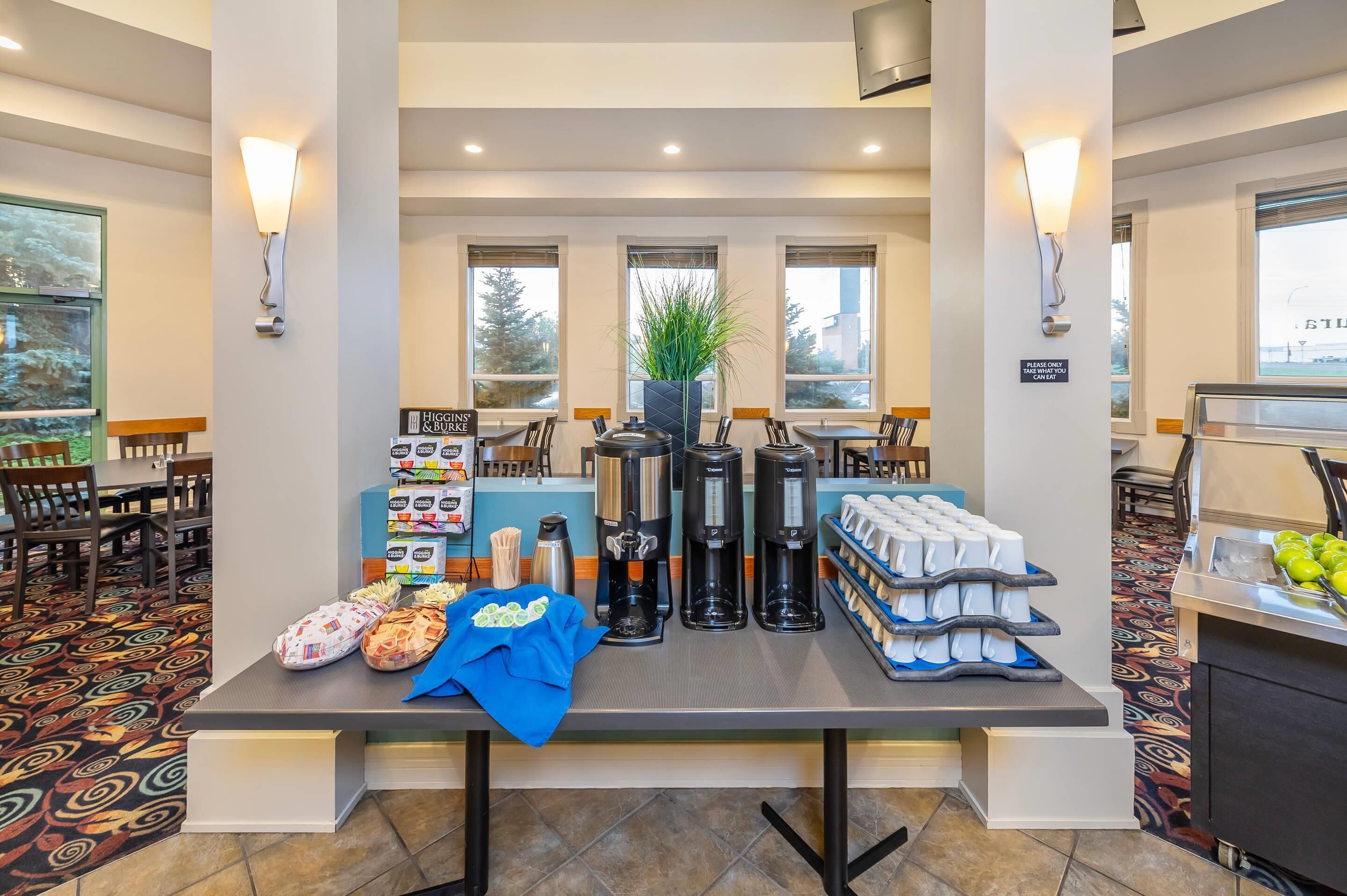 Free daily continental breakfast
