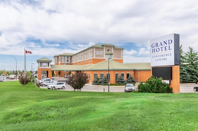 Grand Hotel & Conference Centre Calgary Airport, an Ascend Collection Hotel