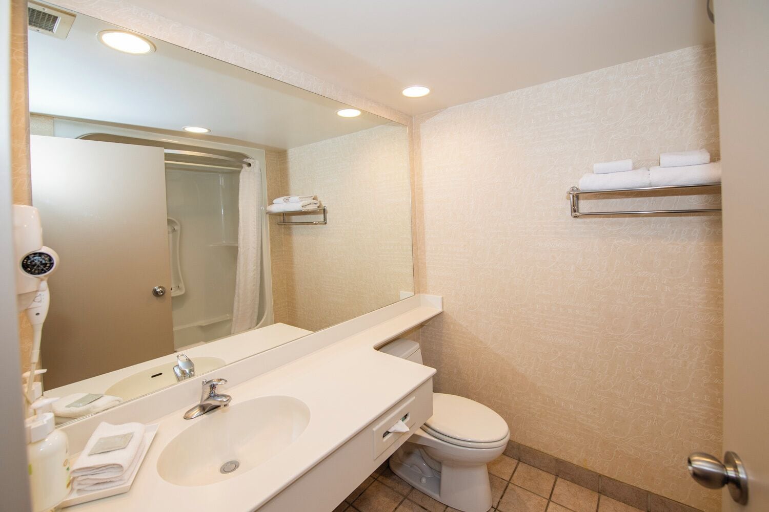 Foto - Grand Hotel & Conference Centre Calgary Airport, an Ascend Collection Hotel