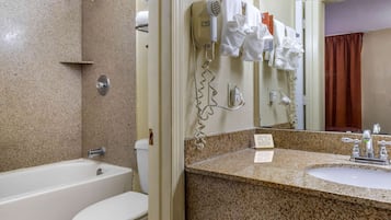 Standard Room, 1 Double Bed | Bathroom | Hair dryer, towels