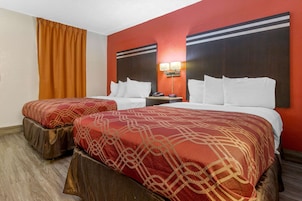Ferros/tábuas de passar roupa, Wi-Fi de cortesia, roupa de cama