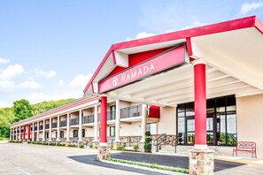 Exterior - Ramada by Wyndham Rockaway (Rockaway)