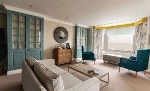 Luxury Double Room, Sea View | 1 bedroom, desk, iron/ironing board, free WiFi