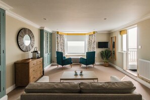 Luxury Double Room, Sea View | 1 bedroom, desk, iron/ironing board, free WiFi