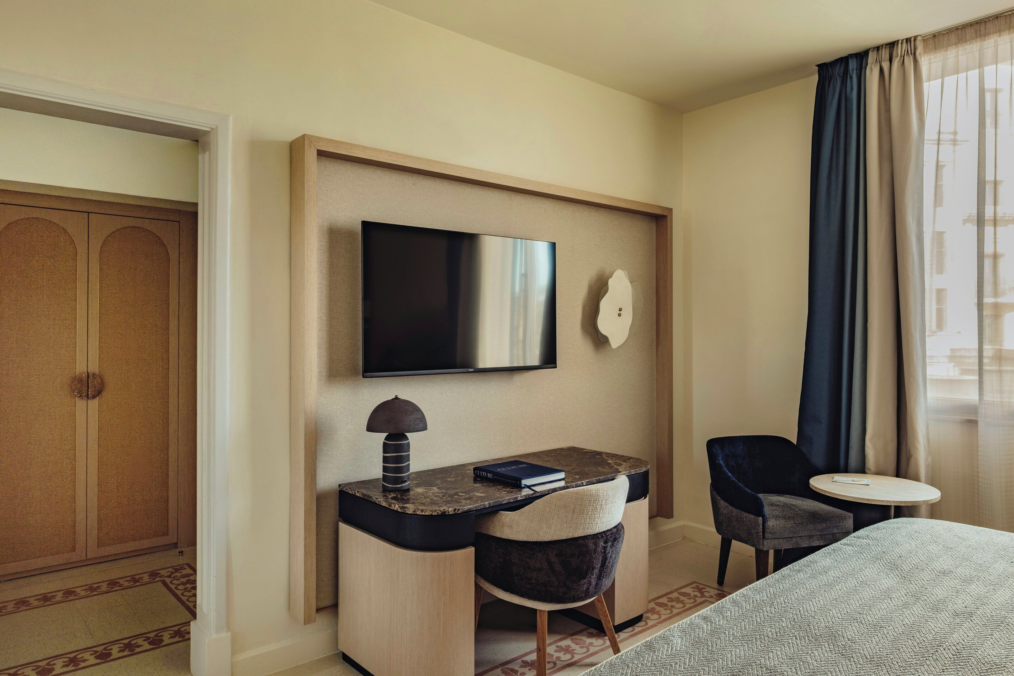 Sängtillbehör av högsta kvalitet och minibar med vissa gratis produkter