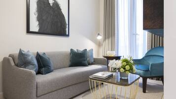 Pegasus Suite | 1 kamar tidur, seprai antialergi, isi minibar gratis, dan brankas