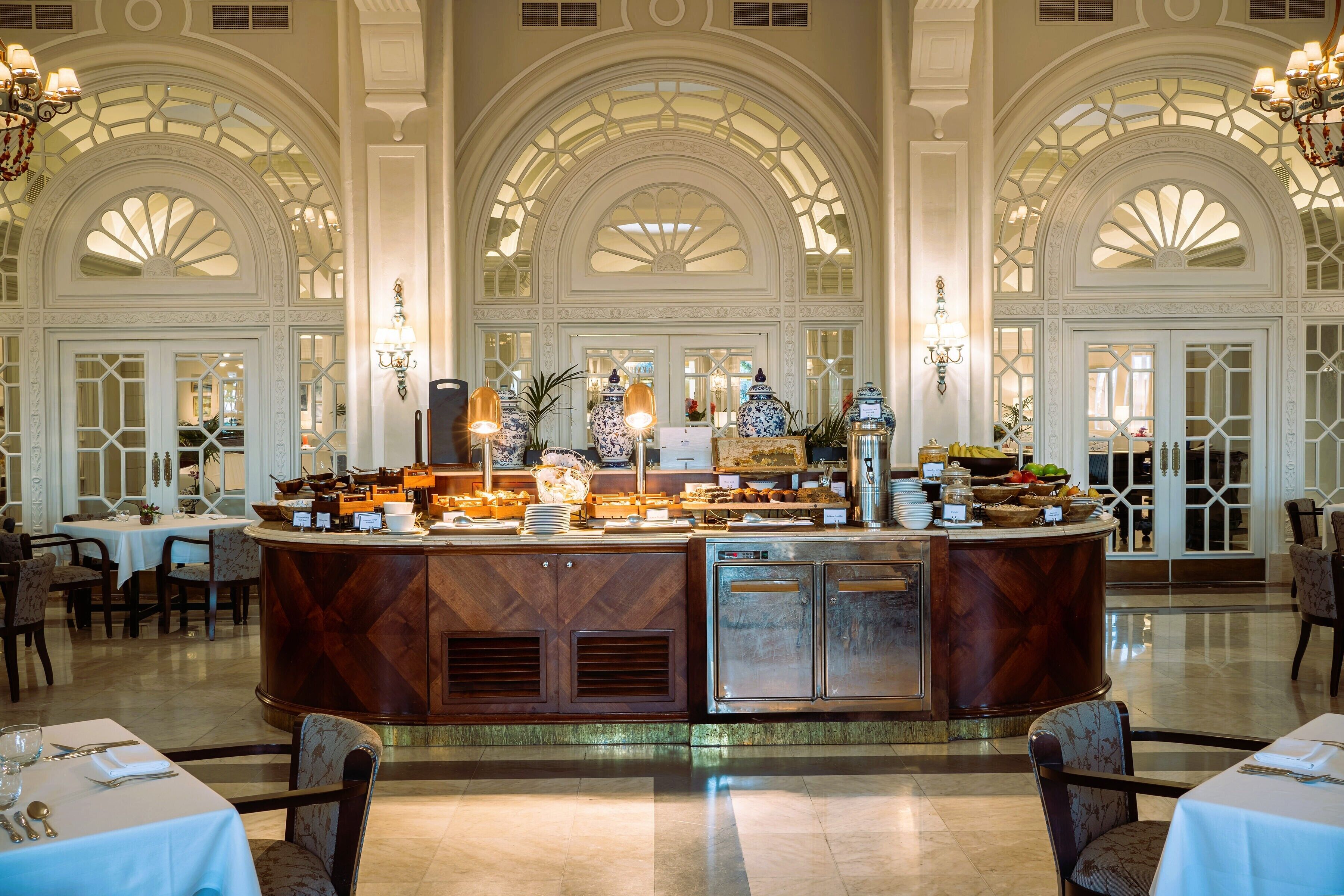 daily full breakfast (eur 30 per person)