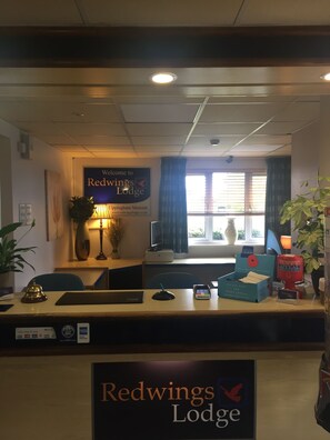 Reception - Redwings Lodge Uppingham (Oakham)