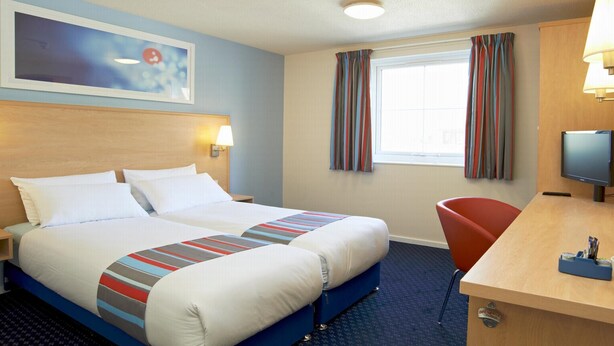 Room - Travelodge Barnsley (Barnsley)