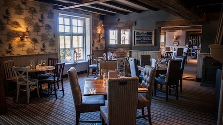 Se sirven almuerzos, cenas y brunches. Casa Mere Hotel, Sure Collection by Best Western, Knutsford Cheshire