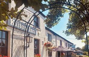 Déjeuner, dîner et brunch servis sur place